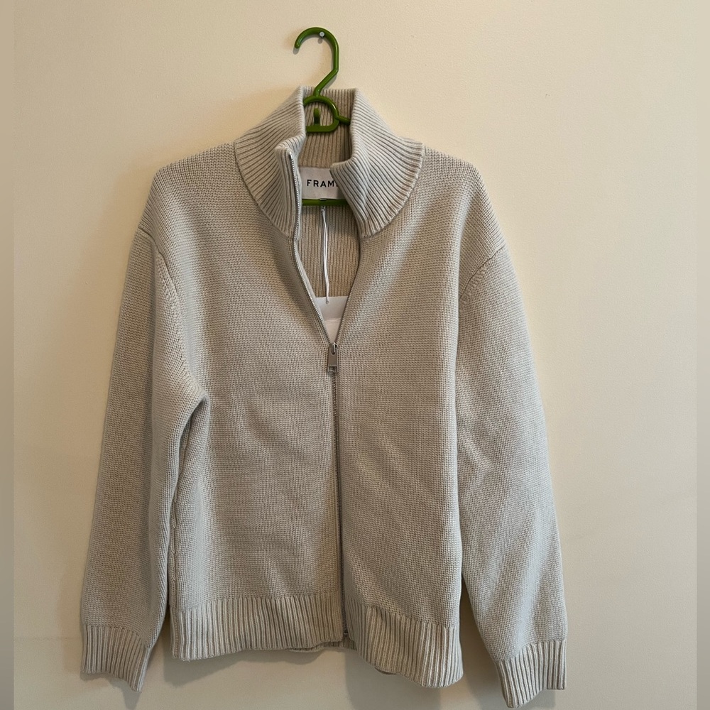 Brand new WOOL sweater from FRAME
